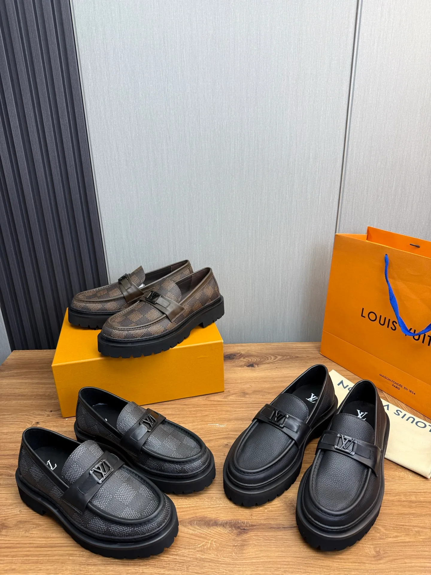 Men's shoes 💰640💰 LV. - Men's business casual leather shoes, top quality cow products. 1:1 shipment ⬆️Luxury and noble 👞All imported original brand leather materials, just to create a more comfortable wearing experience, upper: original cowhide ➕Imported full cow lining, original outsole ✔️36-45 (38.45 non-refundable)